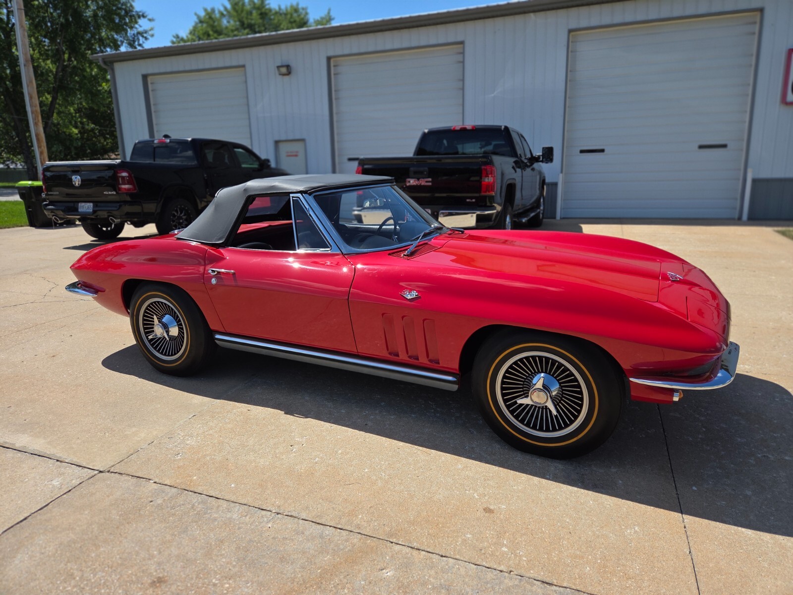 Chevrolet-Corvette-1965-Convertible-6