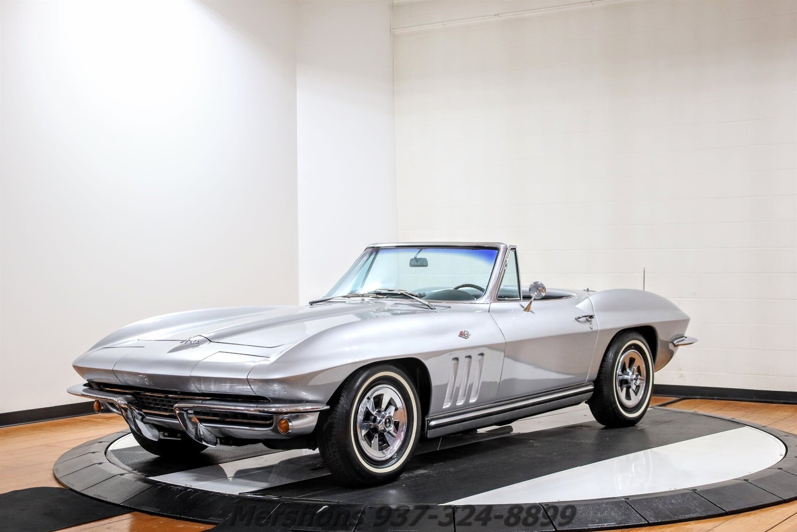 Chevrolet-Corvette-1965-Convertible-6