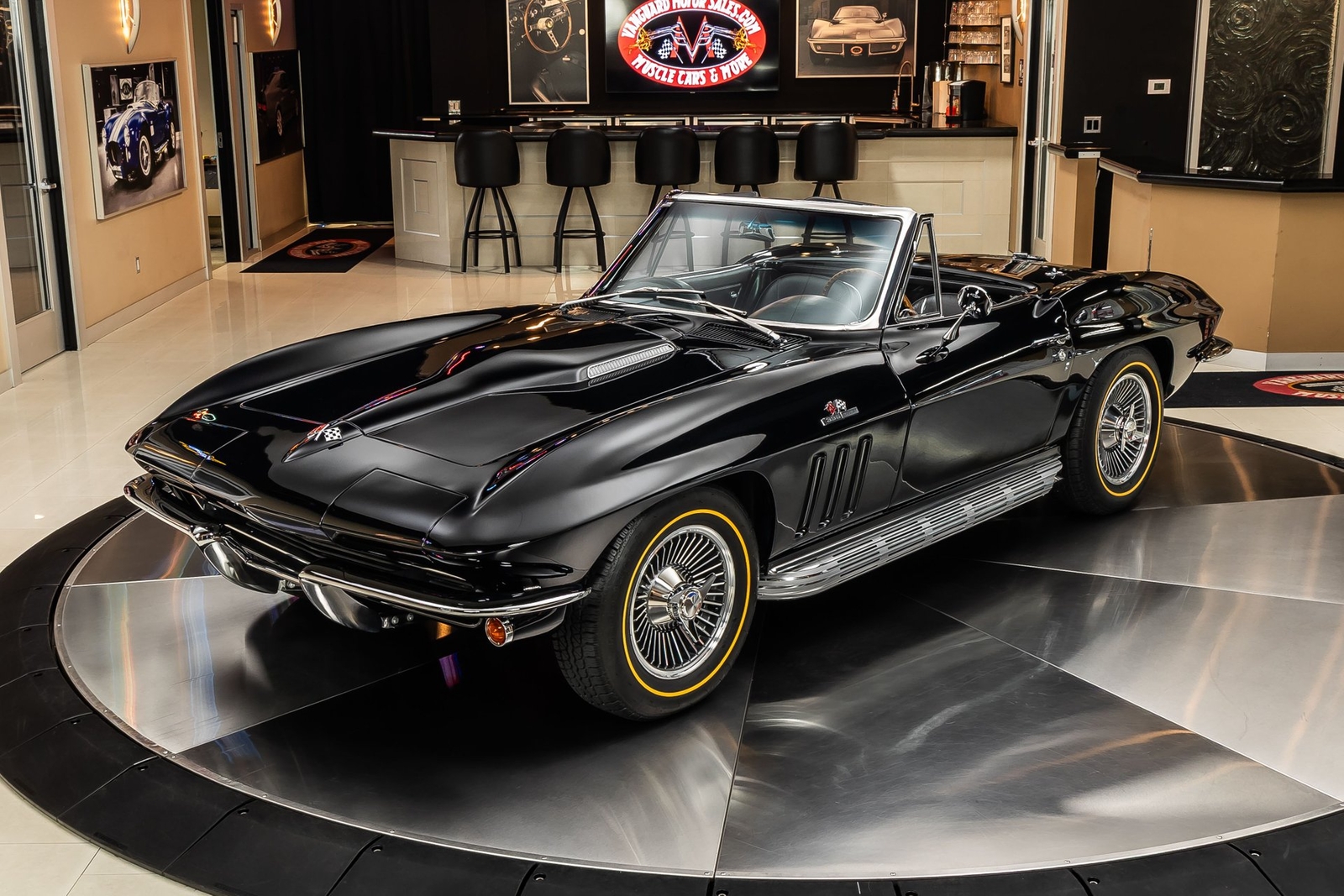 Chevrolet-Corvette-1965-Convertible-7