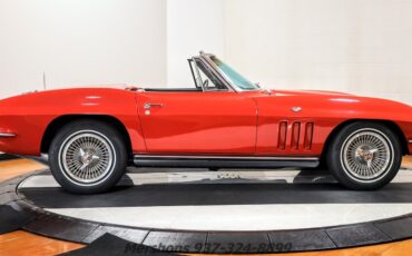 Chevrolet-Corvette-1965-Convertible-7