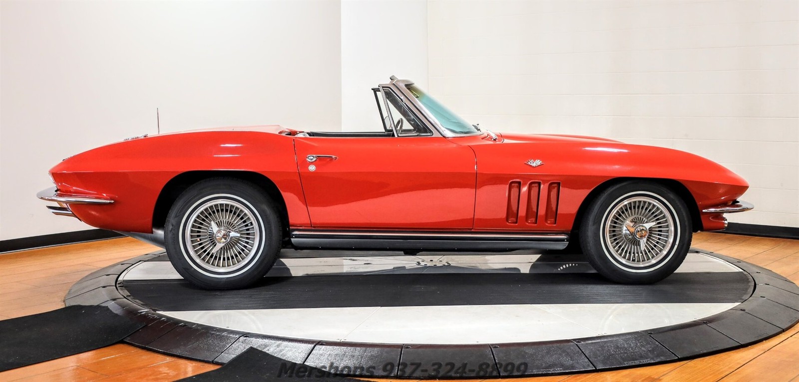 Chevrolet-Corvette-1965-Convertible-7