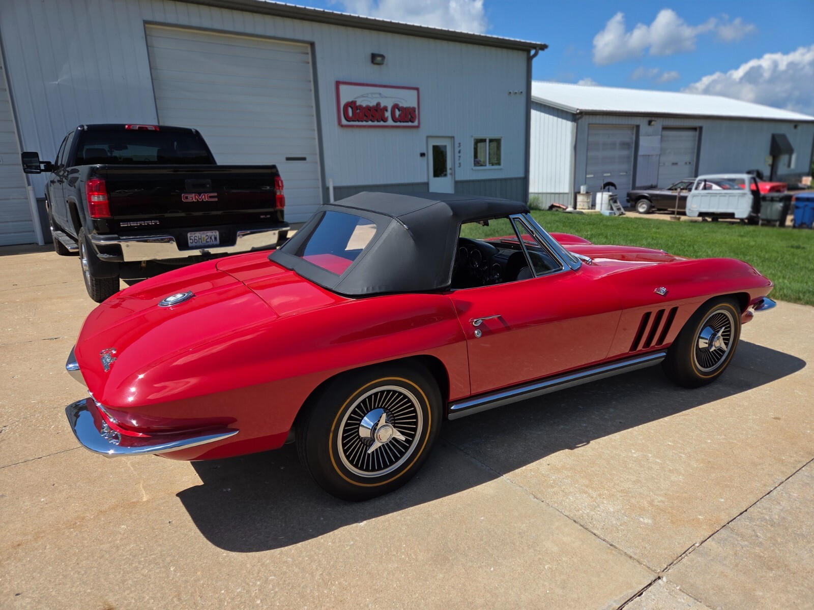 Chevrolet-Corvette-1965-Convertible-8