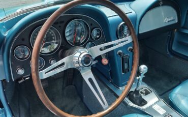 Chevrolet-Corvette-1965-Coupe-12