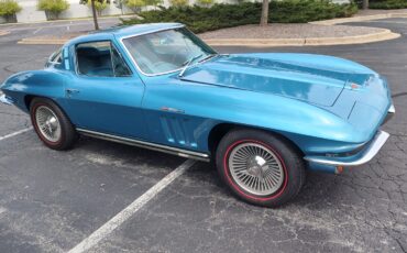 Chevrolet-Corvette-1965-Coupe-3
