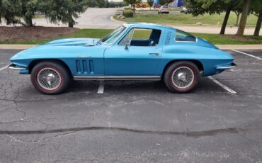 Chevrolet-Corvette-1965-Coupe