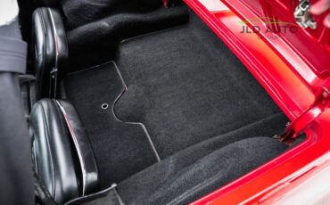 Chevrolet-Corvette-1966-27
