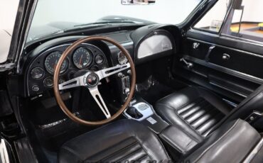 Chevrolet-Corvette-1966-Convertible-1