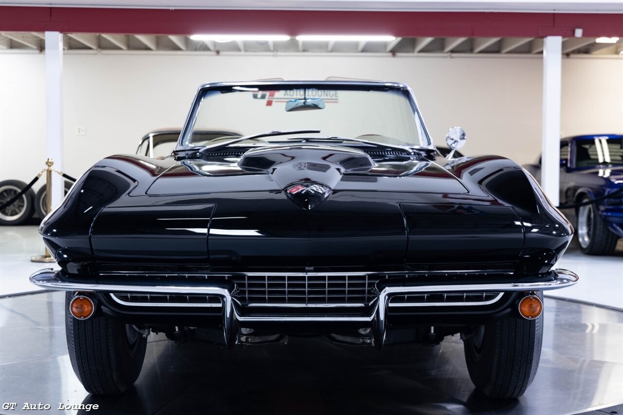 Chevrolet-Corvette-1966-Convertible-1