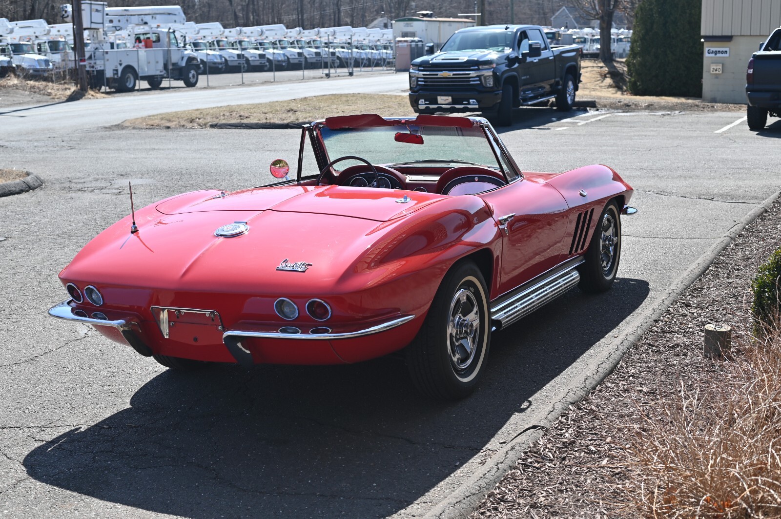 Chevrolet-Corvette-1966-Convertible-11