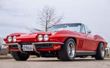 Chevrolet-Corvette-1966-Convertible-12