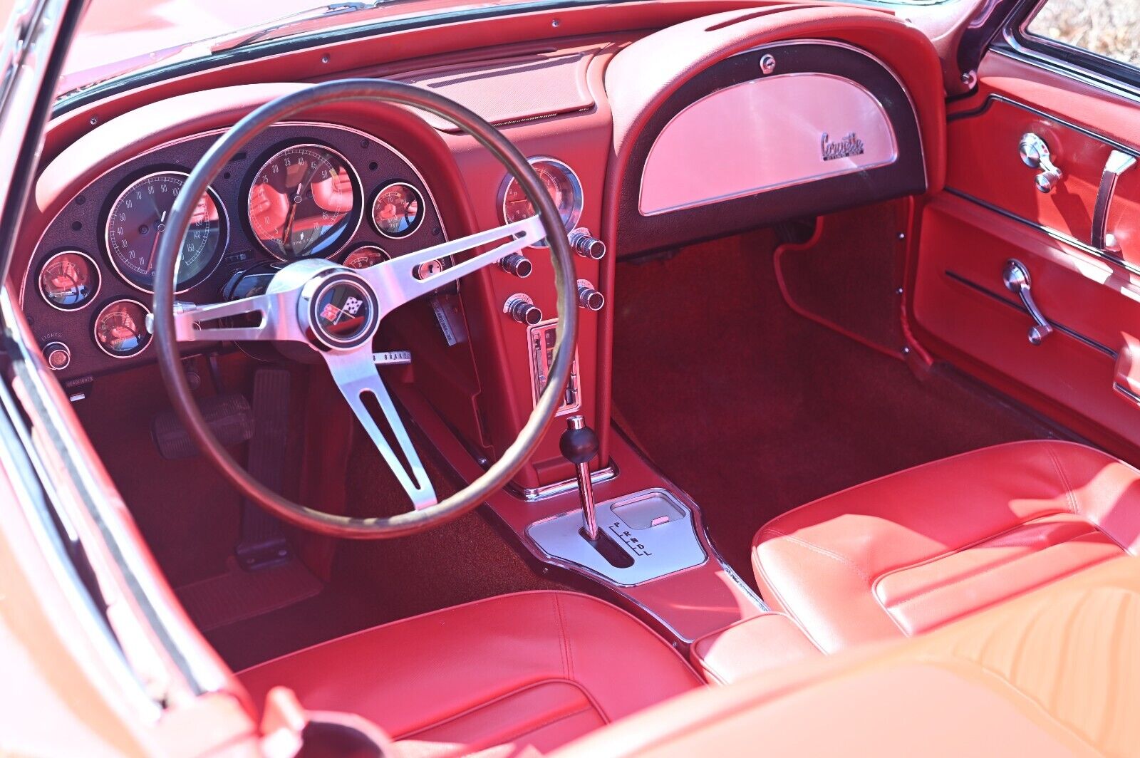 Chevrolet-Corvette-1966-Convertible-13