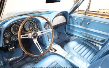 Chevrolet-Corvette-1966-Convertible-13