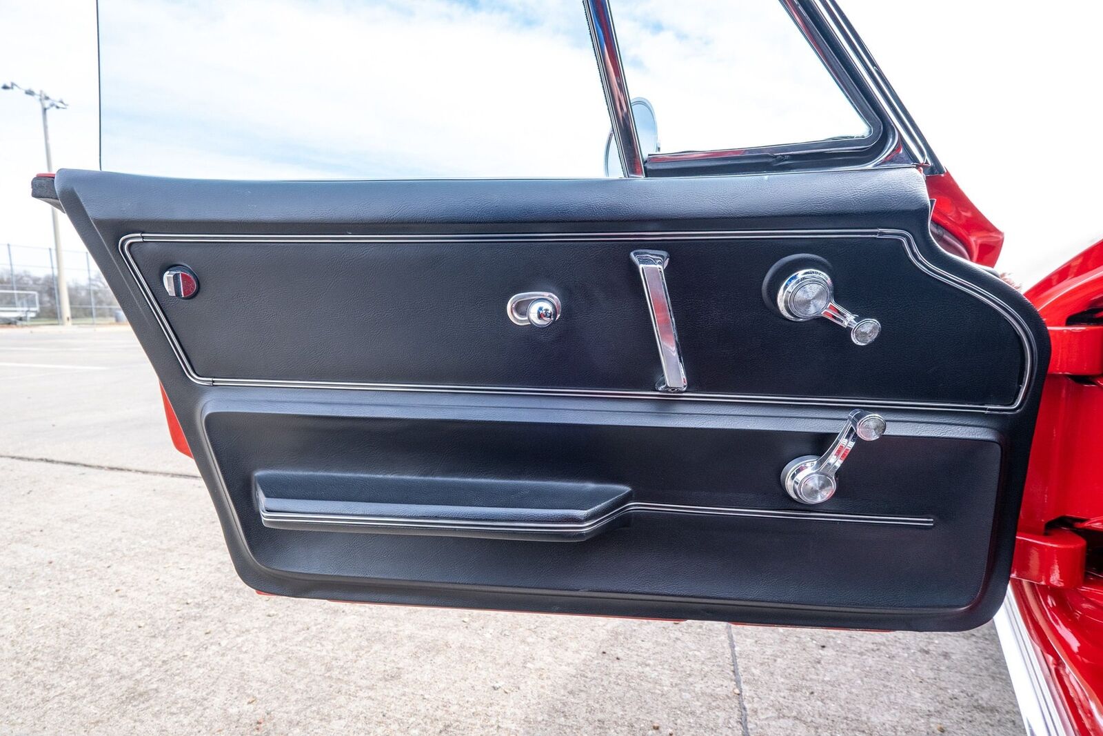 Chevrolet-Corvette-1966-Convertible-14