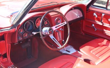 Chevrolet-Corvette-1966-Convertible-14