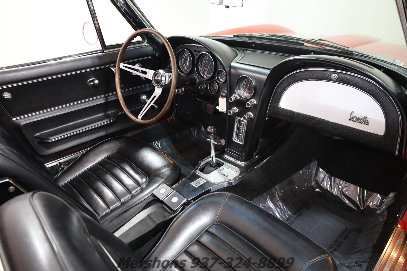 Chevrolet-Corvette-1966-Convertible-14