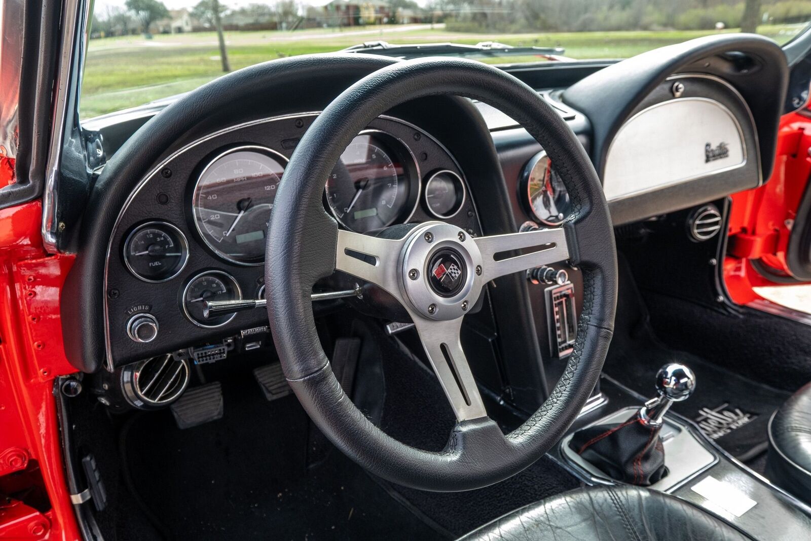 Chevrolet-Corvette-1966-Convertible-15