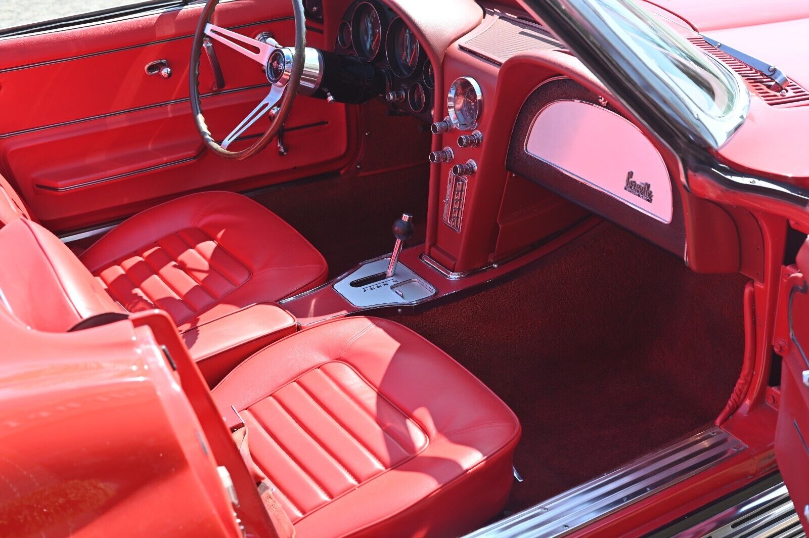 Chevrolet-Corvette-1966-Convertible-16