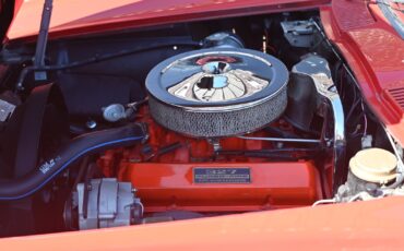 Chevrolet-Corvette-1966-Convertible-17