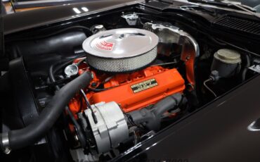 Chevrolet-Corvette-1966-Convertible-2