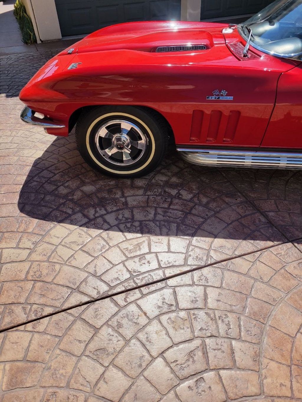 Chevrolet-Corvette-1966-Convertible-2