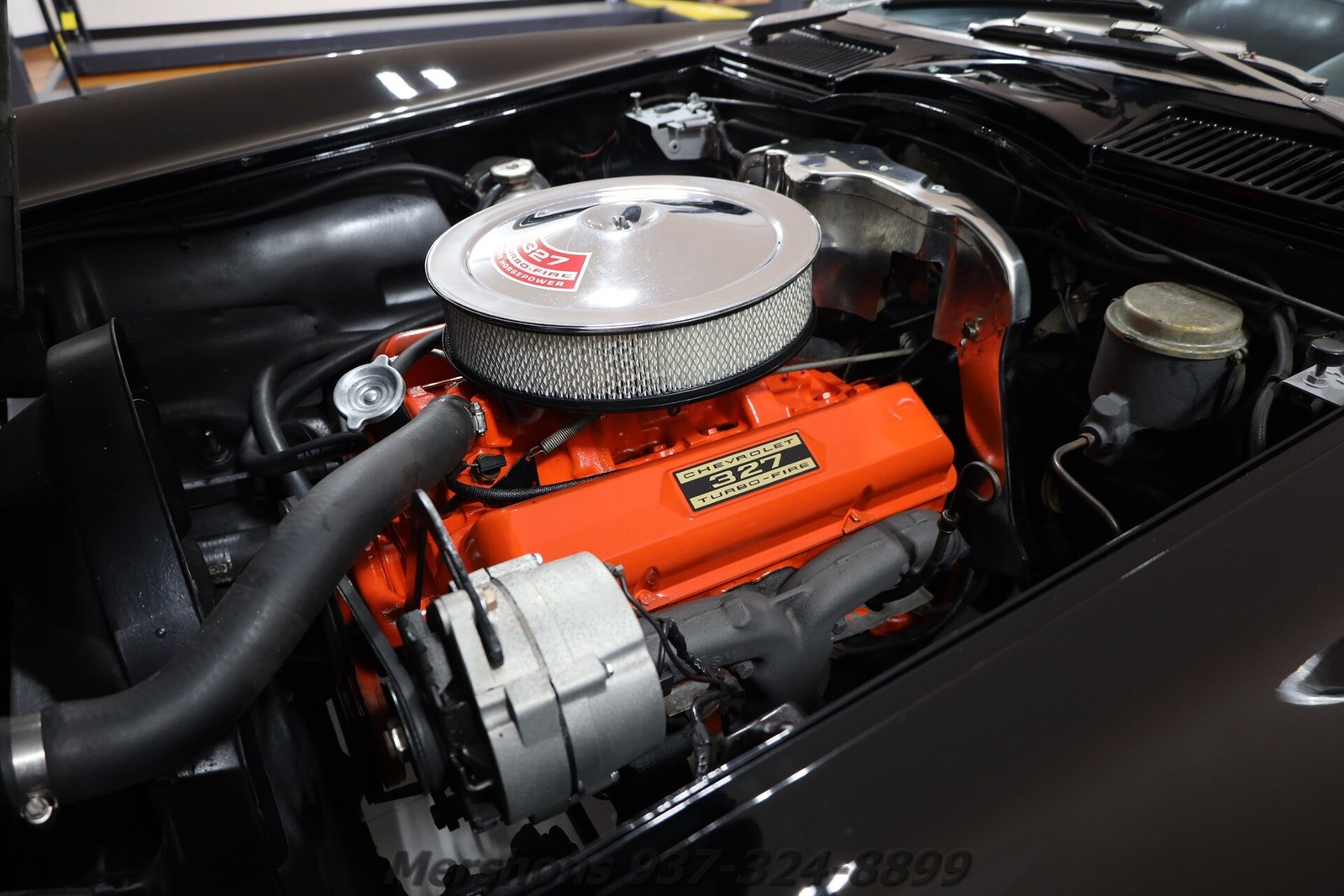 Chevrolet-Corvette-1966-Convertible-2