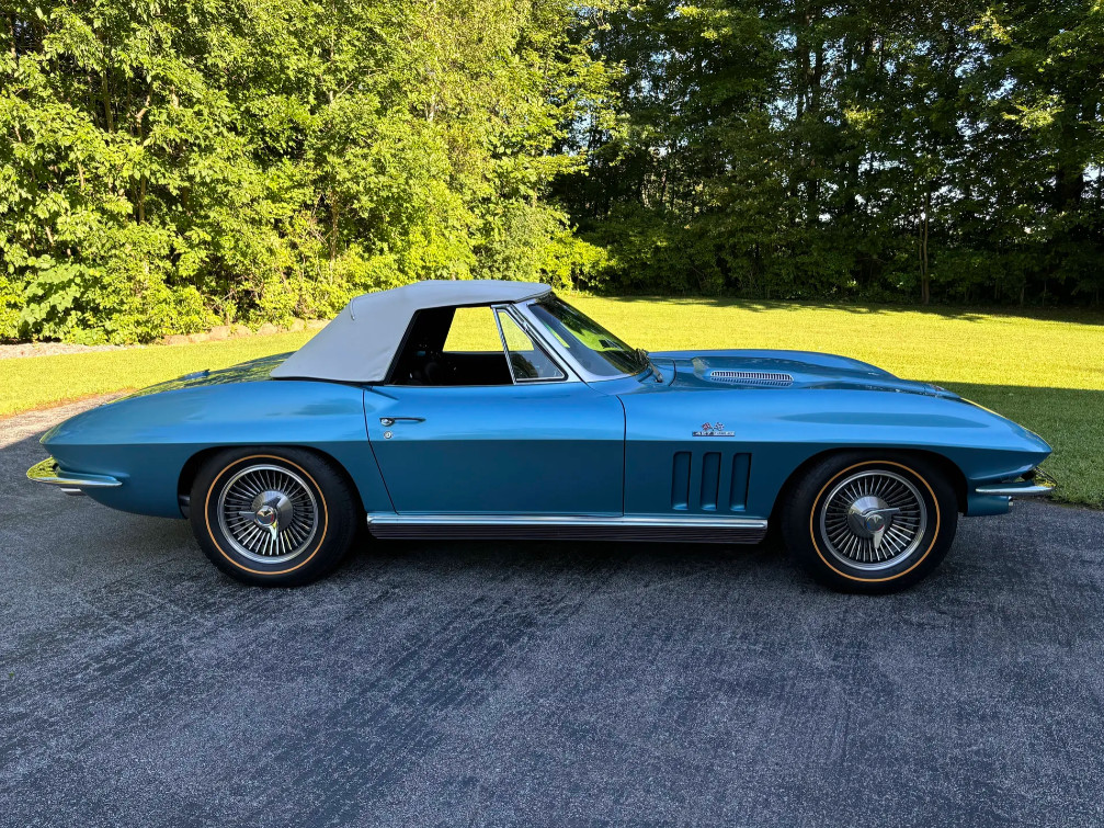 Chevrolet Corvette 1966 Convertible