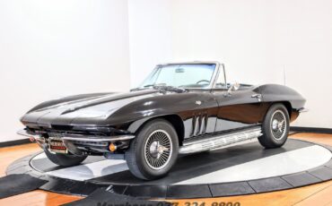 Chevrolet-Corvette-1966-Convertible