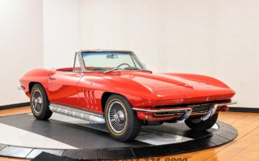 Chevrolet-Corvette-1966-Convertible-4