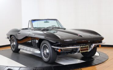 Chevrolet-Corvette-1966-Convertible-4