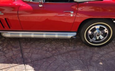 Chevrolet-Corvette-1966-Convertible-4
