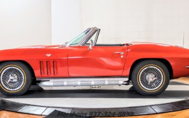 Chevrolet-Corvette-1966-Convertible-5