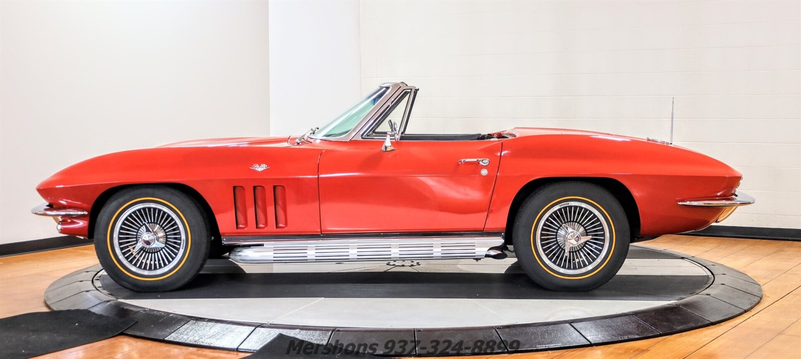 Chevrolet-Corvette-1966-Convertible-5