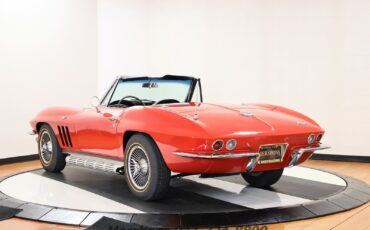 Chevrolet-Corvette-1966-Convertible-6