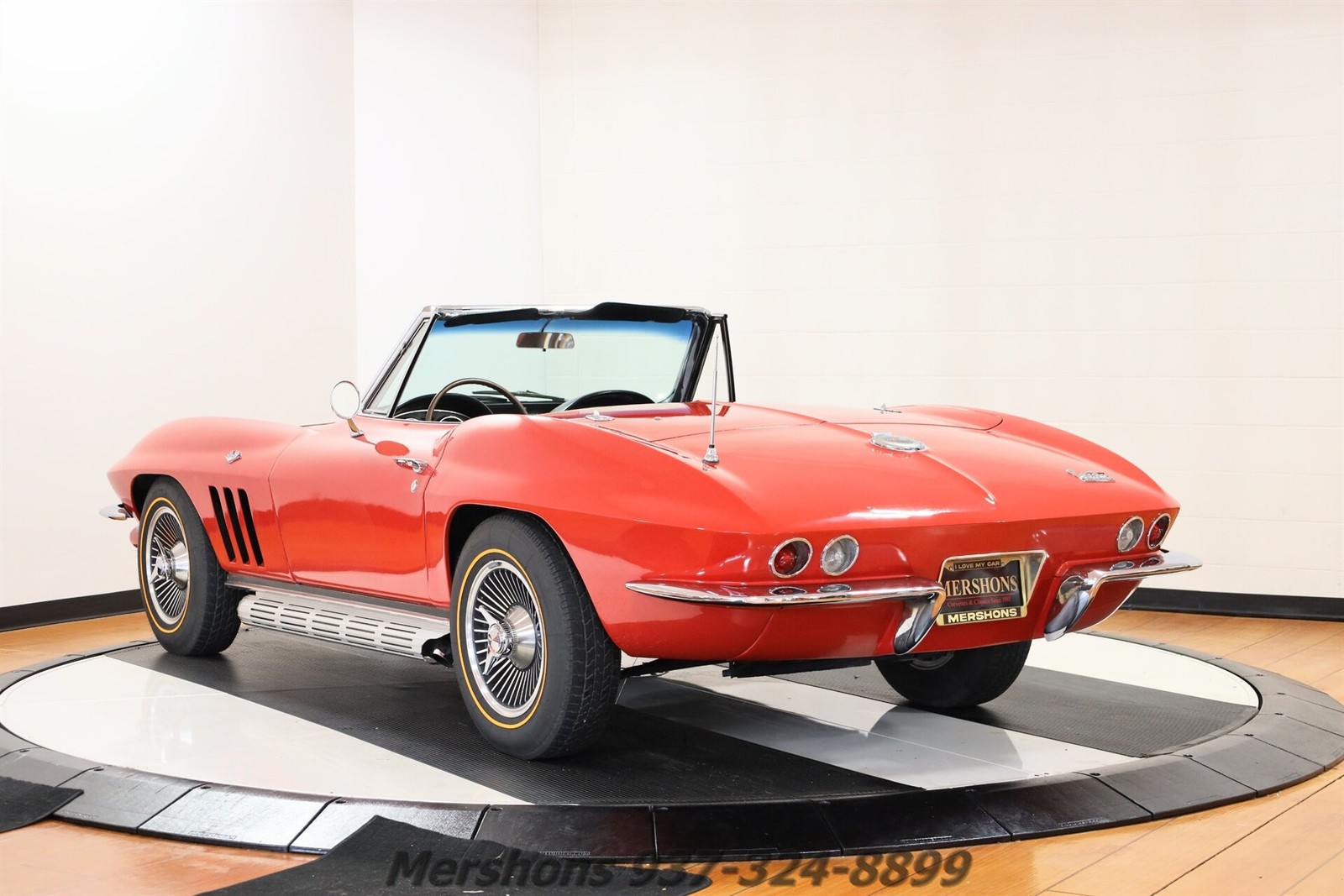 Chevrolet-Corvette-1966-Convertible-6
