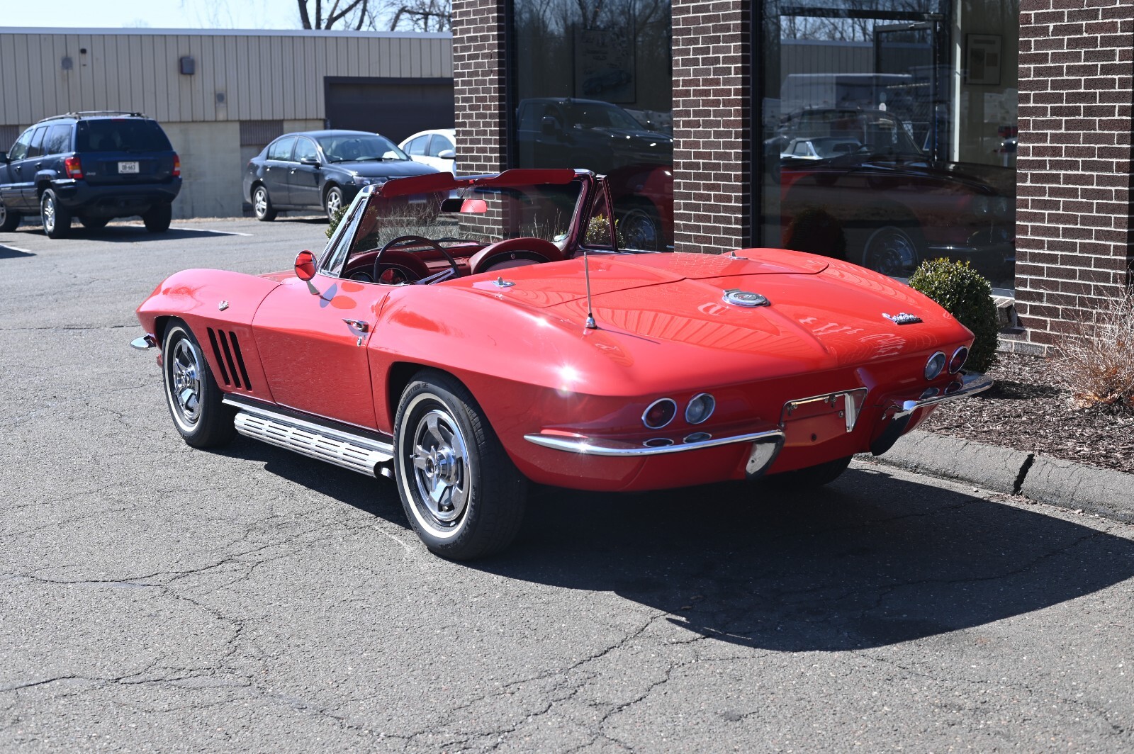 Chevrolet-Corvette-1966-Convertible-7