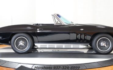 Chevrolet-Corvette-1966-Convertible-7