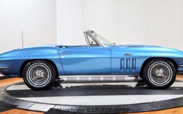 Chevrolet-Corvette-1966-Convertible-7