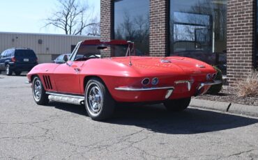 Chevrolet-Corvette-1966-Convertible-8