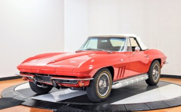 Chevrolet-Corvette-1966-Convertible-9