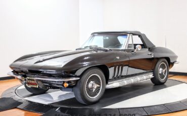 Chevrolet-Corvette-1966-Convertible-9
