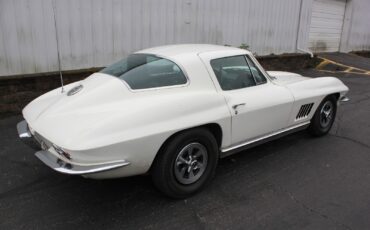 Chevrolet-Corvette-1966-Coupe-11