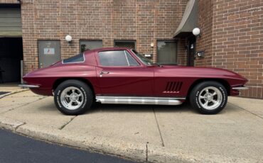 Chevrolet-Corvette-1966-Coupe-12