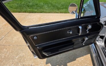 Chevrolet-Corvette-1966-Coupe-13