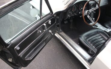 Chevrolet-Corvette-1966-Coupe-20