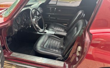 Chevrolet-Corvette-1966-Coupe-21