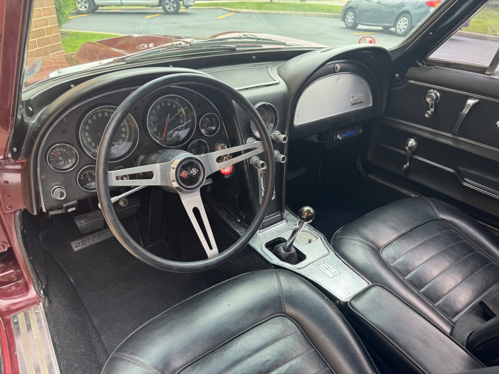 Chevrolet-Corvette-1966-Coupe-23