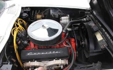 Chevrolet-Corvette-1966-Coupe-24