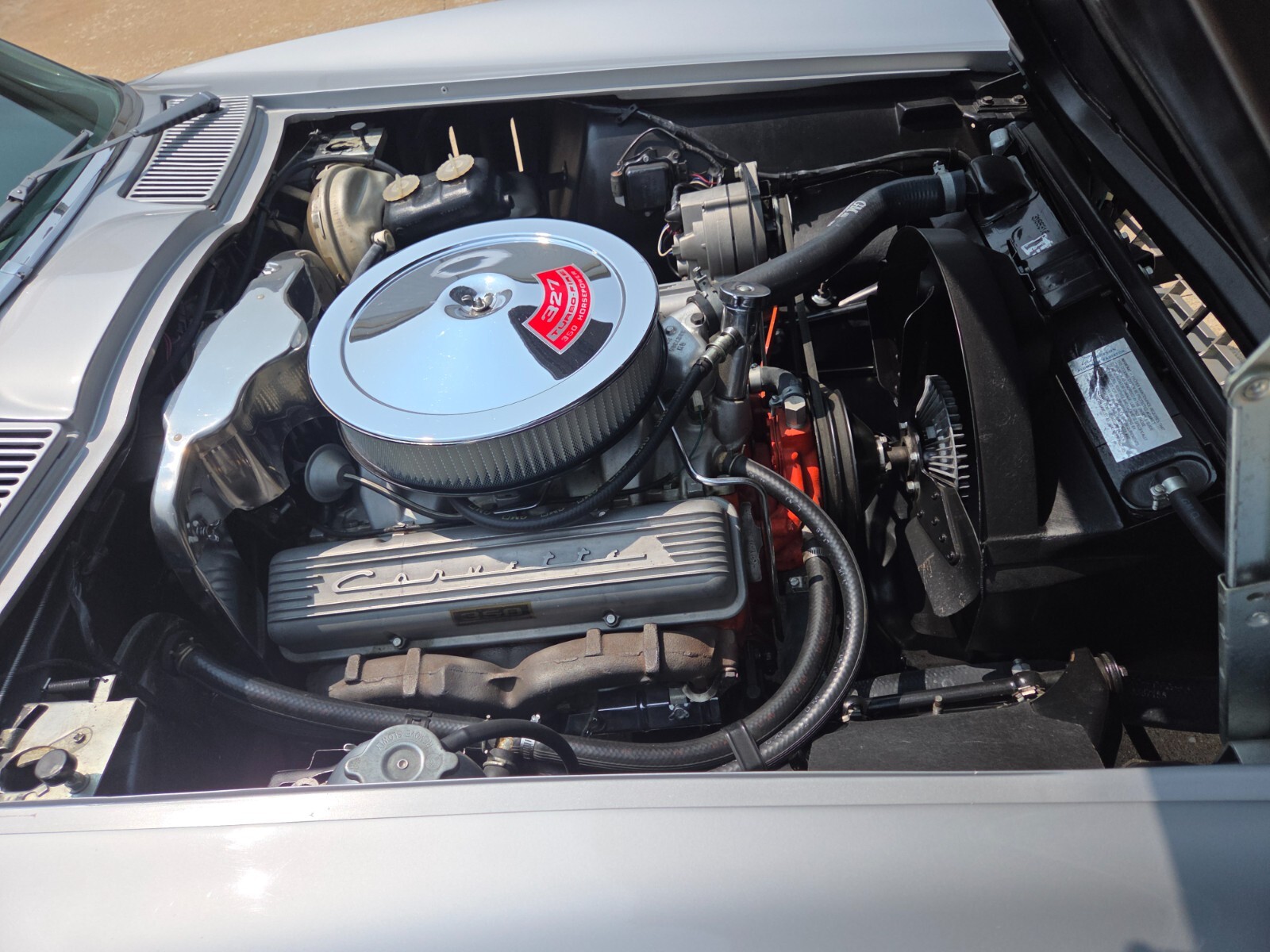 Chevrolet-Corvette-1966-Coupe-28