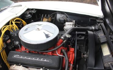 Chevrolet-Corvette-1966-Coupe-34