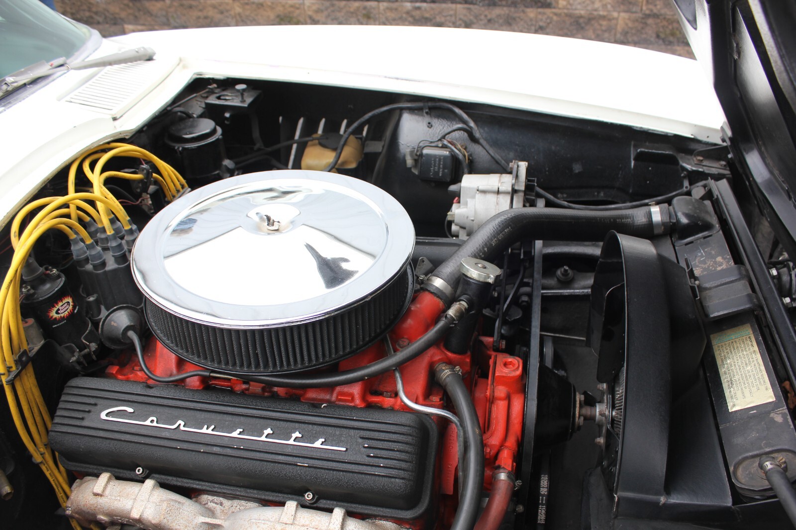 Chevrolet-Corvette-1966-Coupe-34